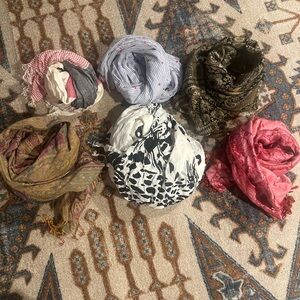 Elegant Multicolor Women's Scarf Set